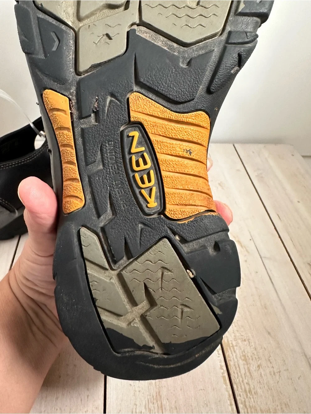 Keen Men’s Newport H2 Black leather Sandals W/Yellow Stitching protected toe cap